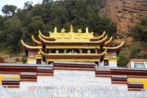 langmu-temple-tibetan-buddhism-china-founded-ad-located-sichuan-province-62160229